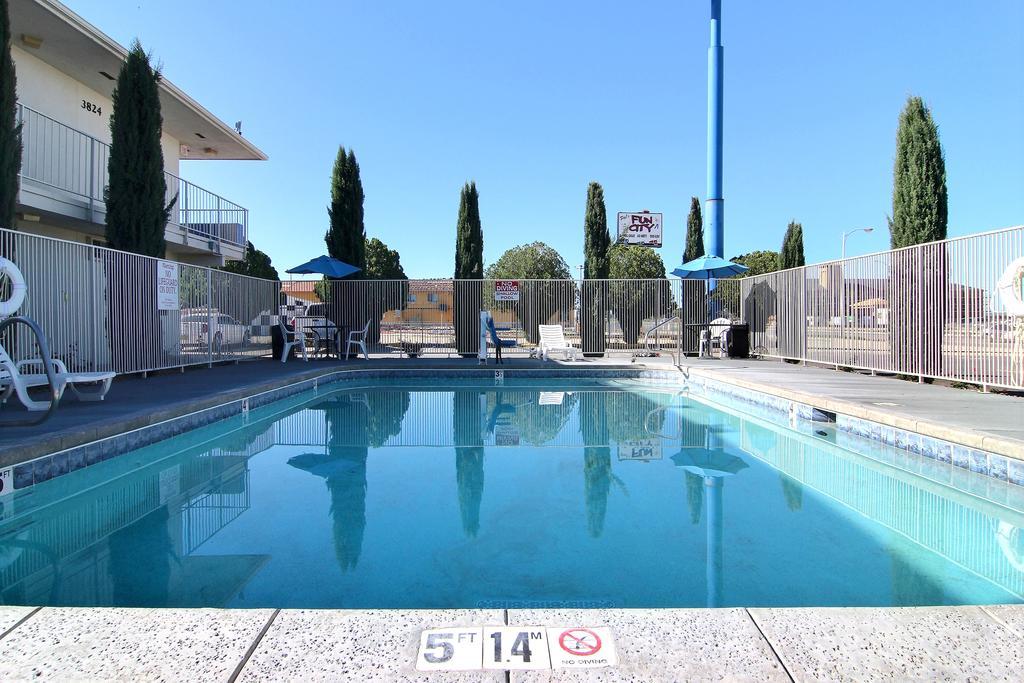 Motel 6-Carlsbad, Nm Bagian luar foto