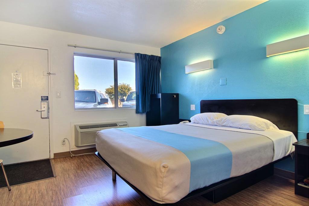 Motel 6-Carlsbad, Nm Bagian luar foto